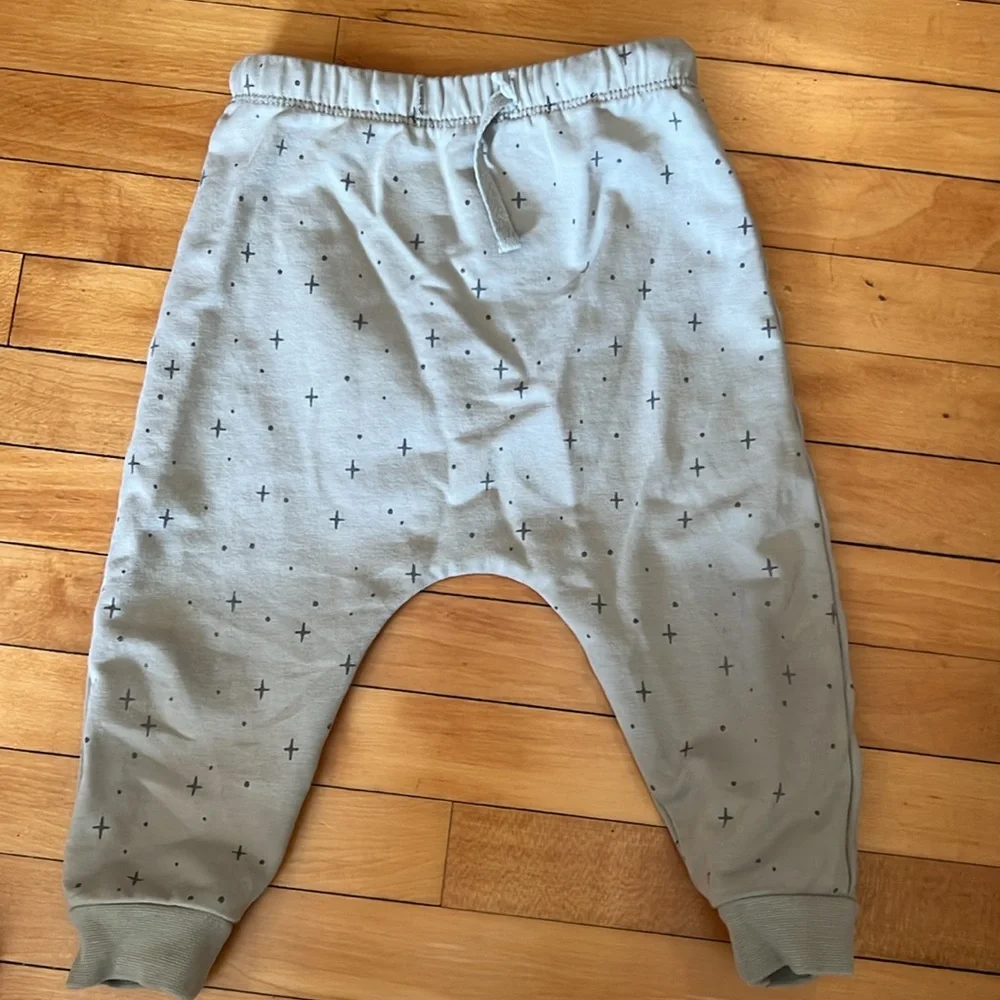 Quincy Mae Rocketship Sweatshirt/Sweatpant Set 6-12 months